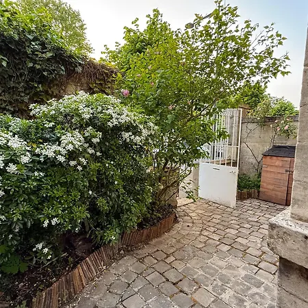 La Maison Du 18 Chantilly Exterior photo