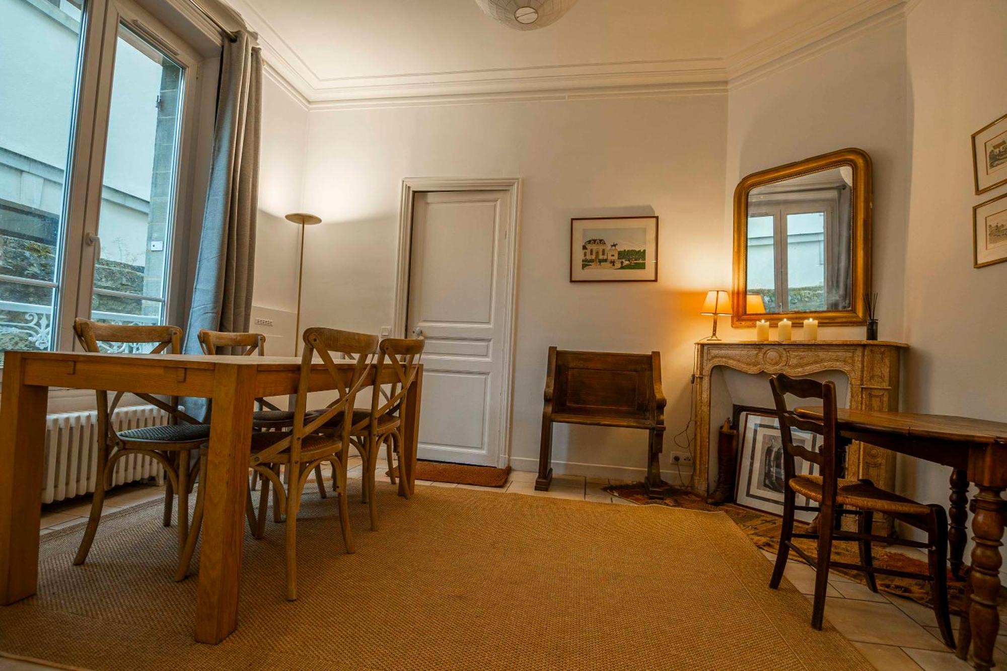 La Maison Du 18 Hébergement de vacances *